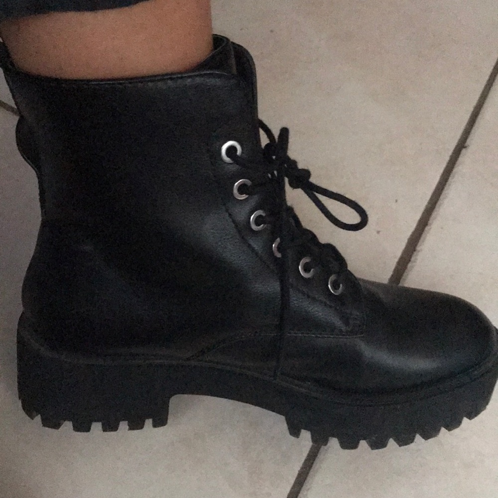 Platform boots